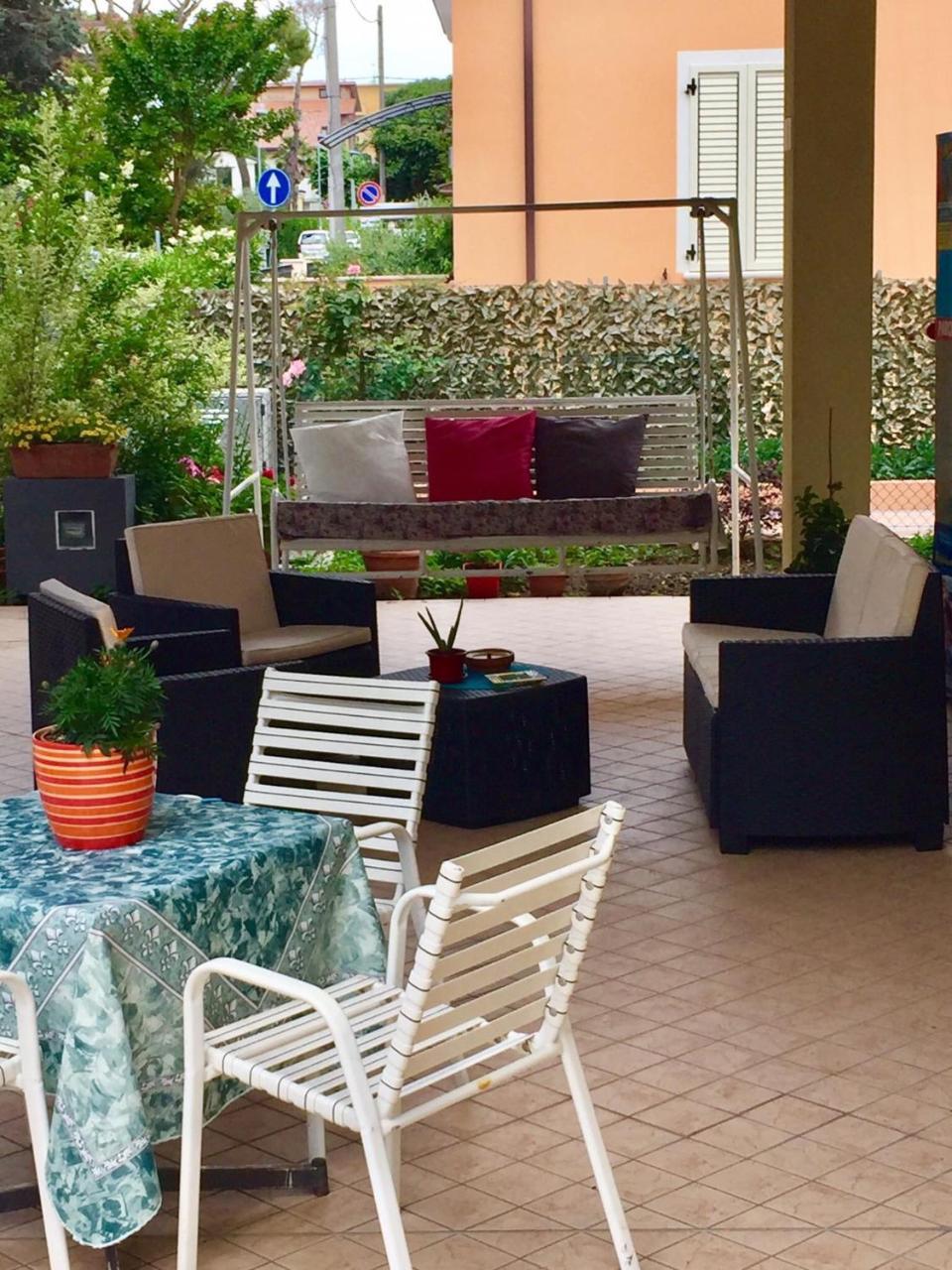 Hotel Argo Rimini Buitenkant foto