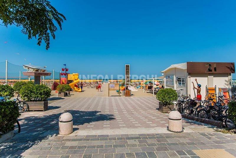 Hotel Argo Rimini Buitenkant foto